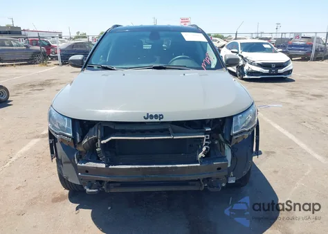 2021 Jeep Compass Freedom 4X4 из США, поврежденный, VIN 3C4NJDAB8MT595134